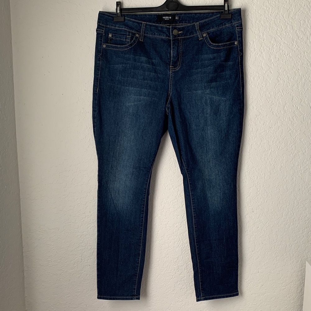 Torrid Denim Women's Dark Wash Skinny Stretch Jeans Size 18 S